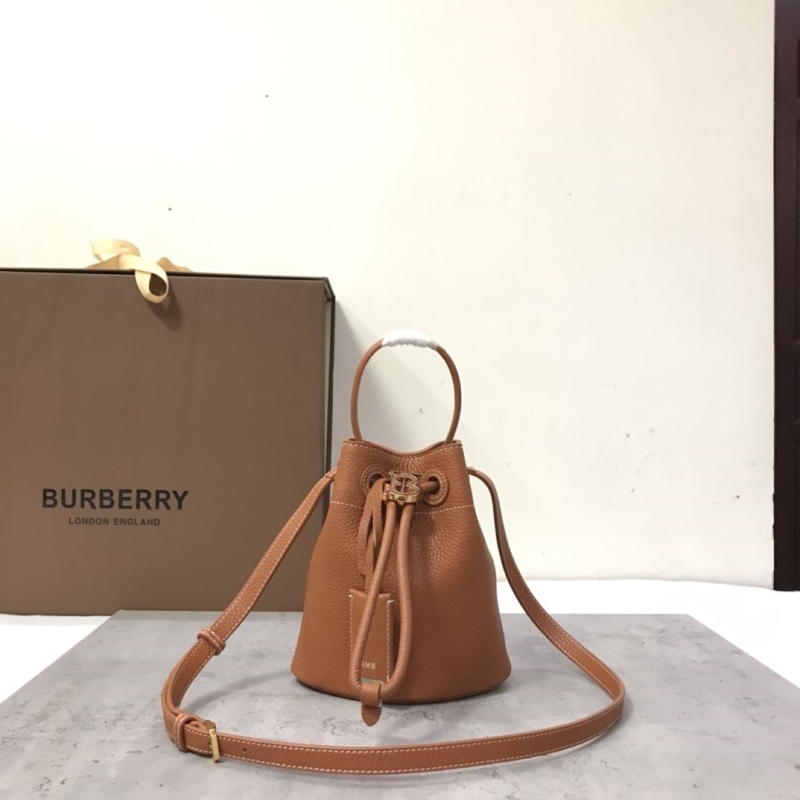 B**rry bucket bags